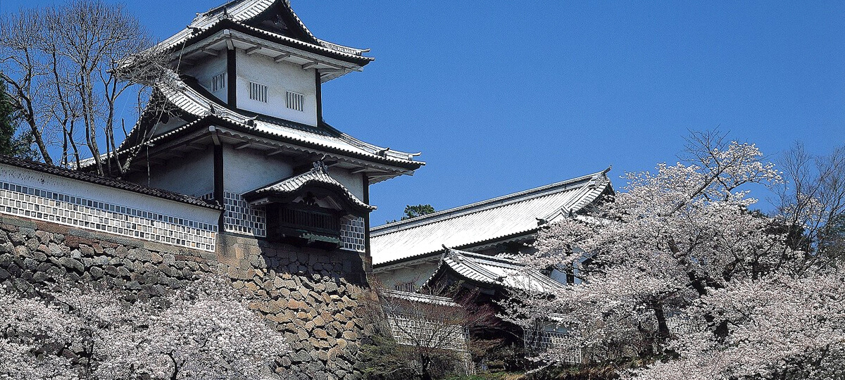 金沢城公園 石川門 金沢フィルムコミッション