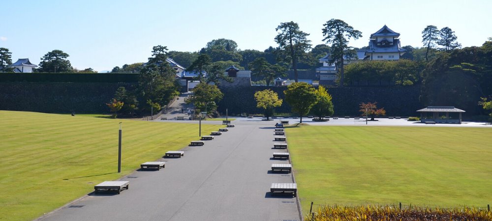 金沢城公園（広場）