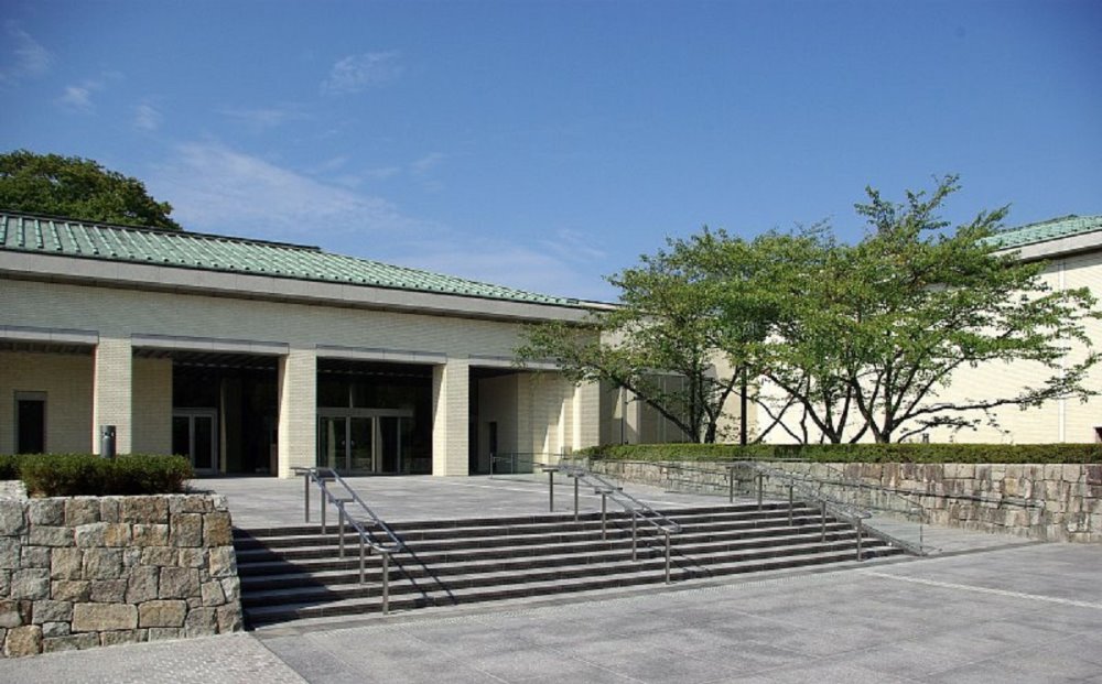石川県立美術館