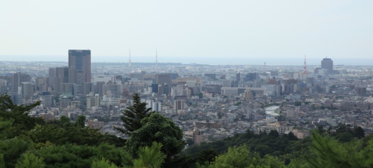 卯辰山公園望湖台